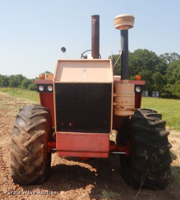 image for item HB9381 Case 1470  4WD tractor