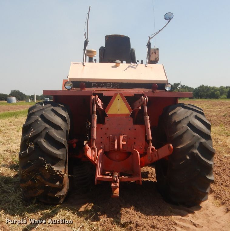 image for item HB9381 Case 1470  4WD tractor