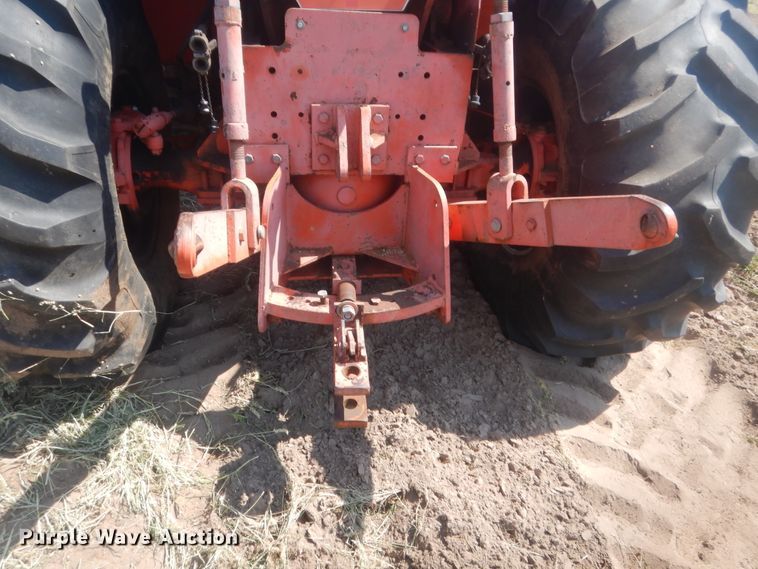 image for item HB9381 Case 1470  4WD tractor