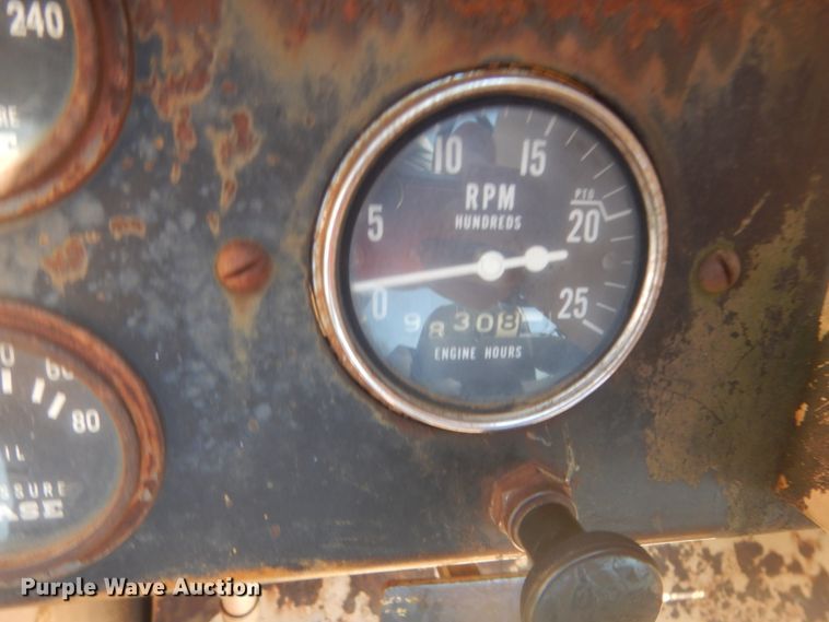 image for item HB9381 Case 1470  4WD tractor