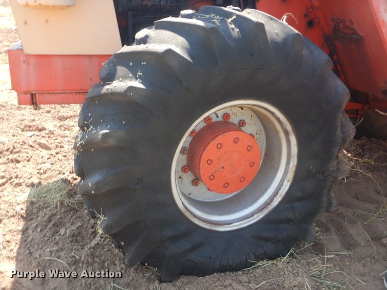 image for item HB9381 Case 1470  4WD tractor