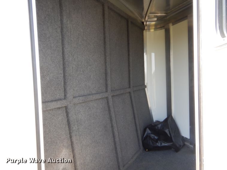 image for item HB9422 2015 Cherokee Super Chief 2990 horse trailer