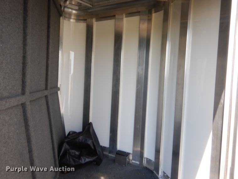 image for item HB9422 2015 Cherokee Super Chief 2990 horse trailer