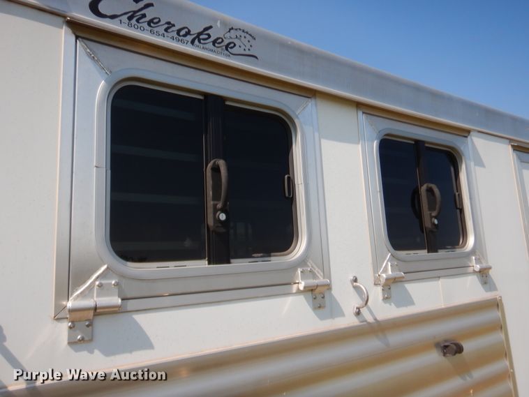 image for item HB9422 2015 Cherokee Super Chief 2990 horse trailer