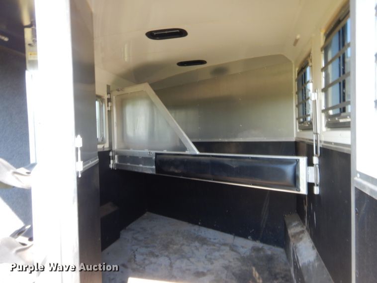 image for item HB9422 2015 Cherokee Super Chief 2990 horse trailer