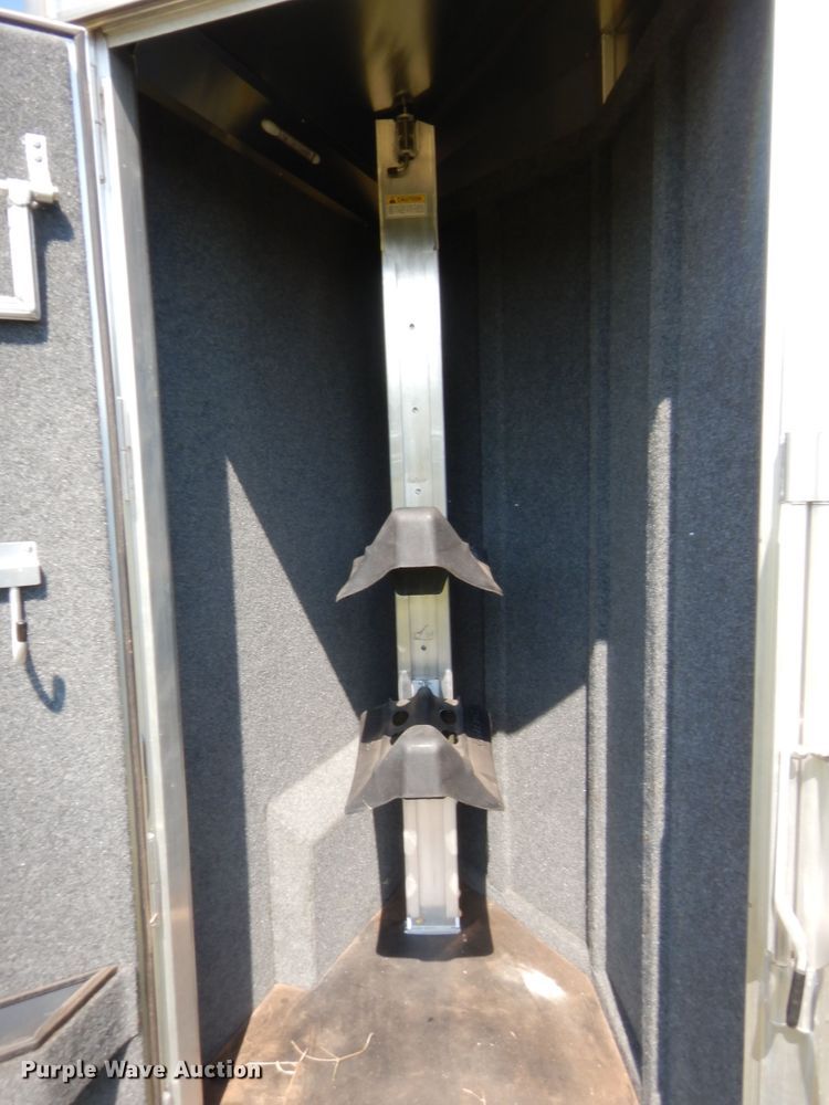 image for item HB9422 2015 Cherokee Super Chief 2990 horse trailer