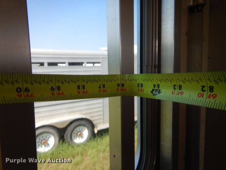 image for item HB9422 2015 Cherokee Super Chief 2990 horse trailer