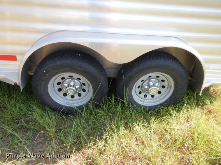 image for item HB9422 2015 Cherokee Super Chief 2990 horse trailer