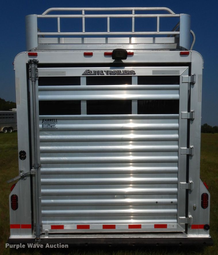image for item HB9423 2015 Elite horse trailer
