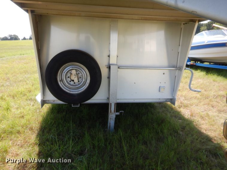 image for item HB9423 2015 Elite horse trailer