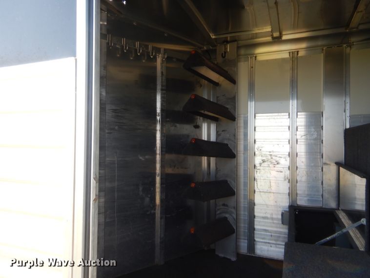 image for item HB9423 2015 Elite horse trailer