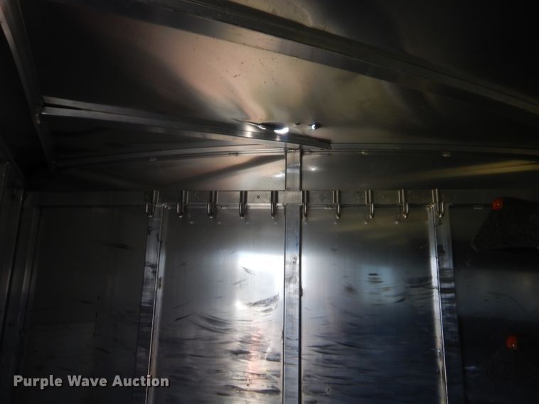 image for item HB9423 2015 Elite horse trailer