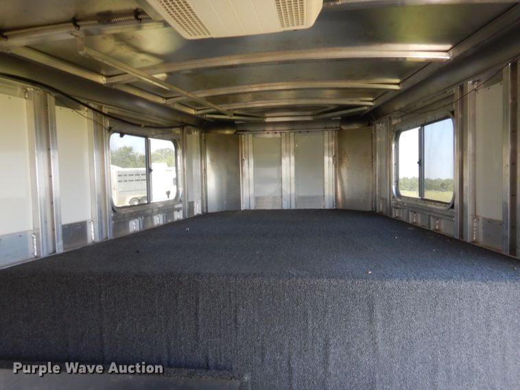 image for item HB9423 2015 Elite horse trailer