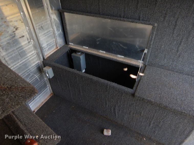 image for item HB9423 2015 Elite horse trailer