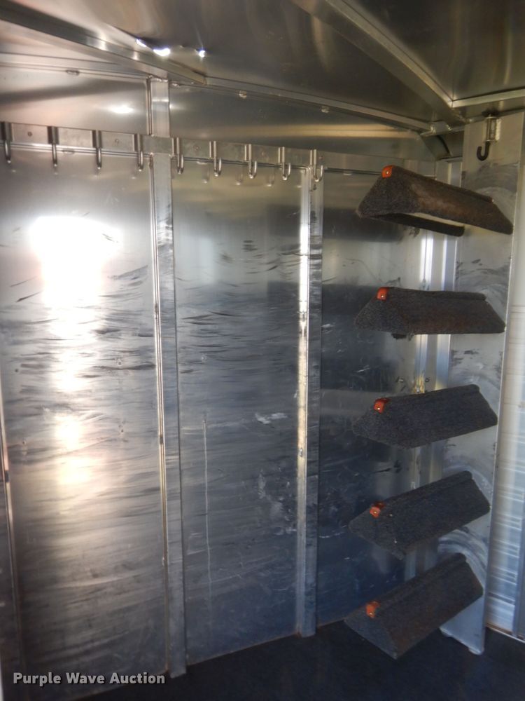 image for item HB9423 2015 Elite horse trailer