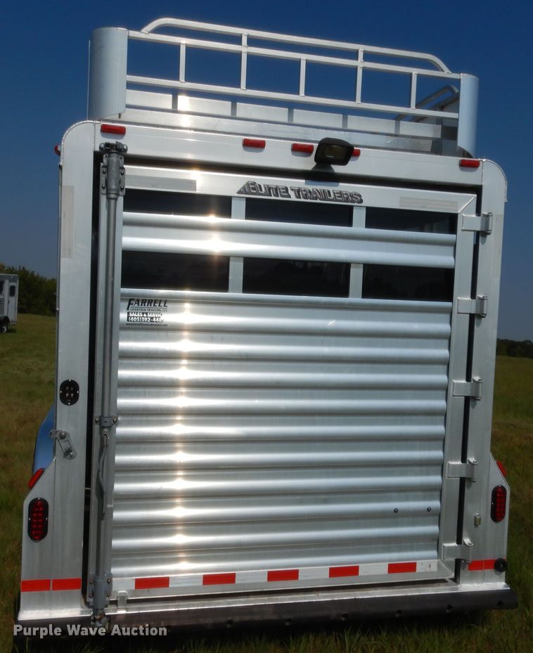 image for item HB9423 2015 Elite horse trailer