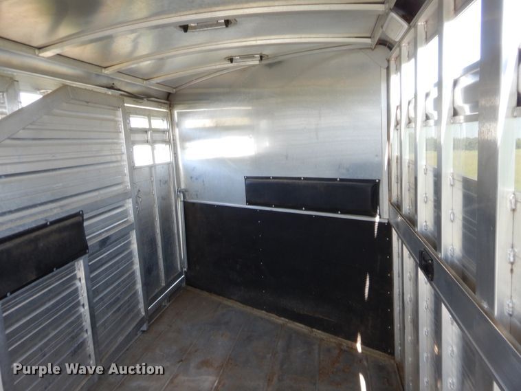 image for item HB9423 2015 Elite horse trailer