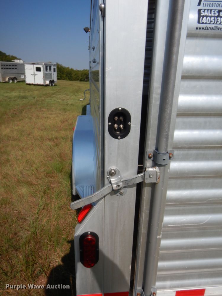 image for item HB9423 2015 Elite horse trailer