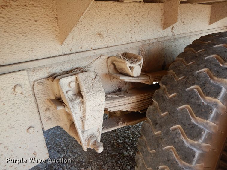 image for item HJ9529 1974 Chevrolet C65  grain truck