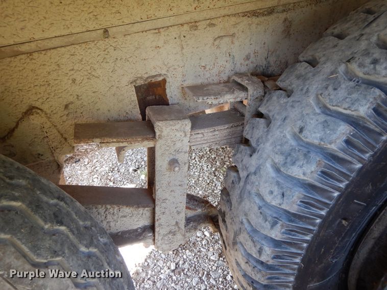 image for item HJ9529 1974 Chevrolet C65  grain truck