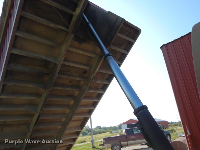 image for item HJ9529 1974 Chevrolet C65  grain truck