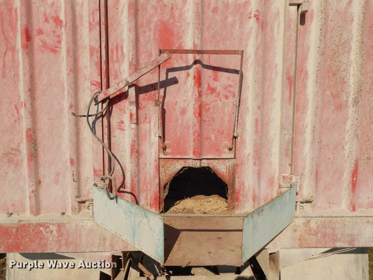 image for item HJ9529 1974 Chevrolet C65  grain truck