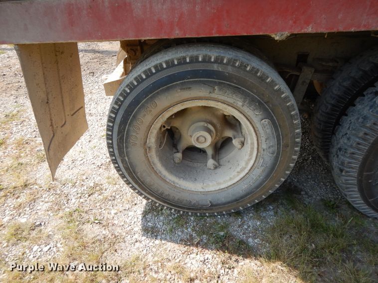 image for item HJ9529 1974 Chevrolet C65  grain truck