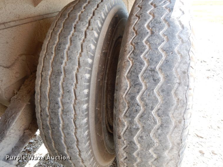 image for item HJ9529 1974 Chevrolet C65  grain truck