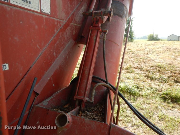 image for item HJ9530 Killbros 1800 grain cart