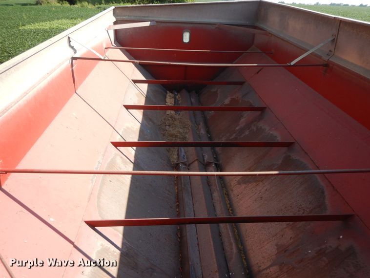 image for item HJ9530 Killbros 1800 grain cart