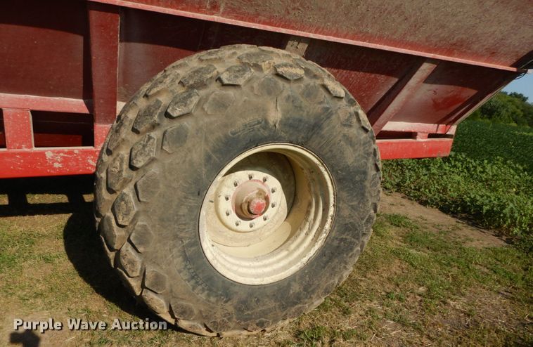 image for item HJ9530 Killbros 1800 grain cart