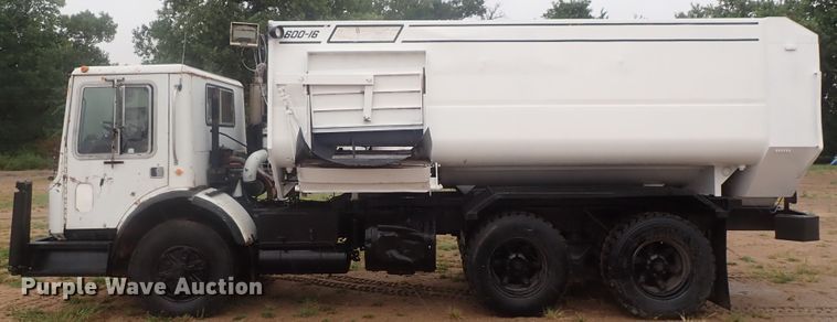 image for item HK9893 1982 Mack MR685S  feed mixer truck