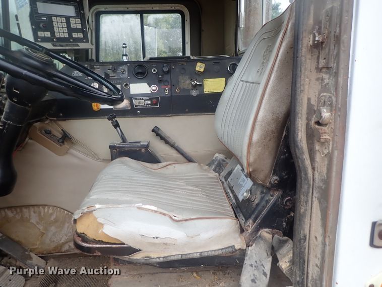 image for item HK9893 1982 Mack MR685S  feed mixer truck