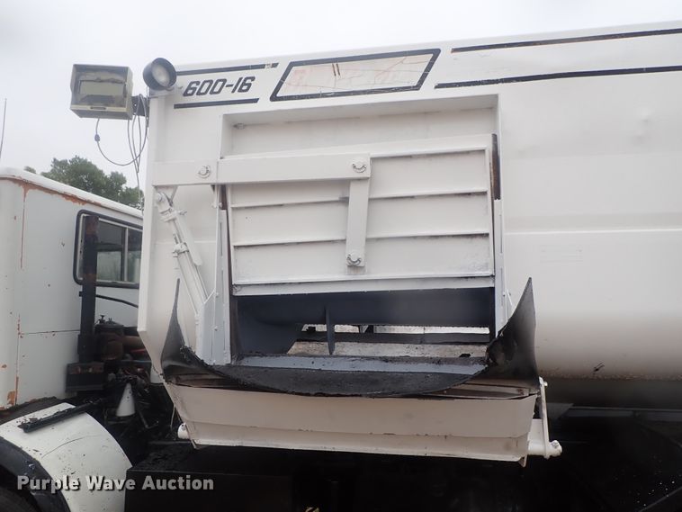 image for item HK9893 1982 Mack MR685S  feed mixer truck