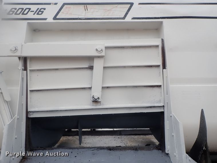 image for item HK9893 1982 Mack MR685S  feed mixer truck