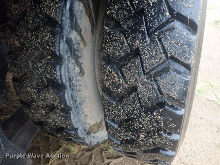 image for item HK9893 1982 Mack MR685S  feed mixer truck