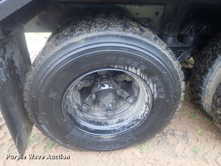 image for item HK9893 1982 Mack MR685S  feed mixer truck