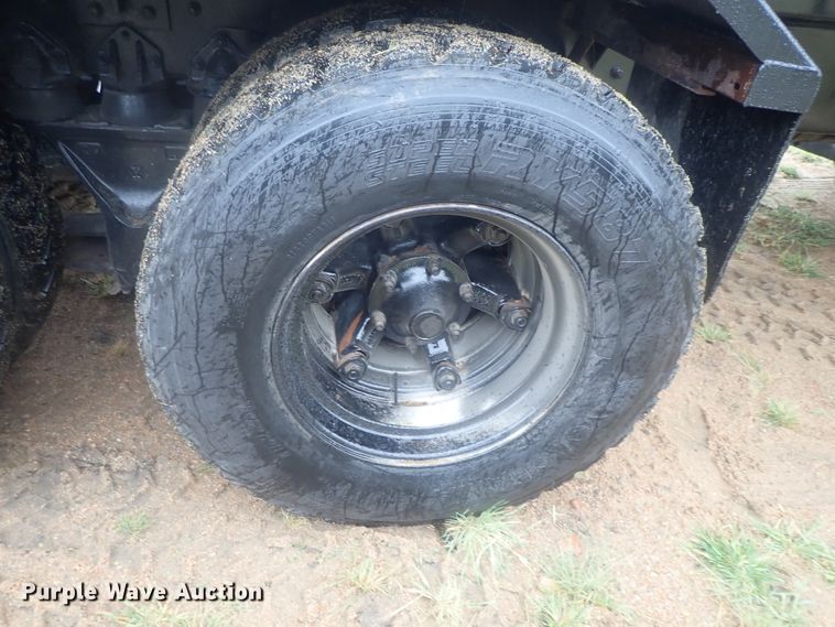 image for item HK9893 1982 Mack MR685S  feed mixer truck