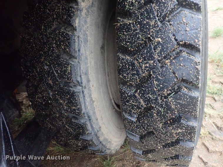 image for item HK9893 1982 Mack MR685S  feed mixer truck