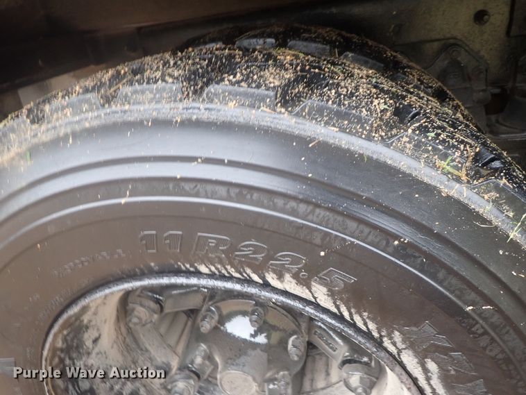 image for item HK9893 1982 Mack MR685S  feed mixer truck