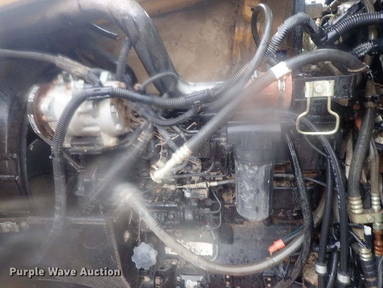 image for item HK9908 Challenger MT465  MFWD tractor