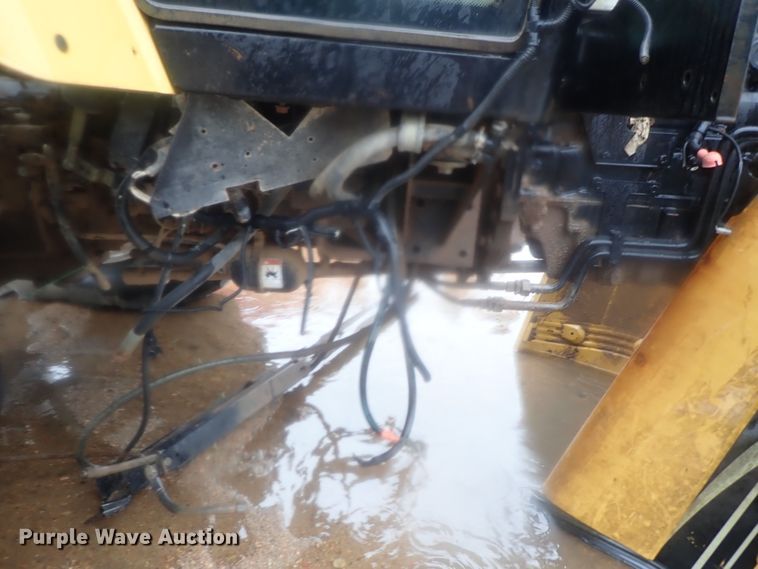 image for item HK9908 Challenger MT465  MFWD tractor