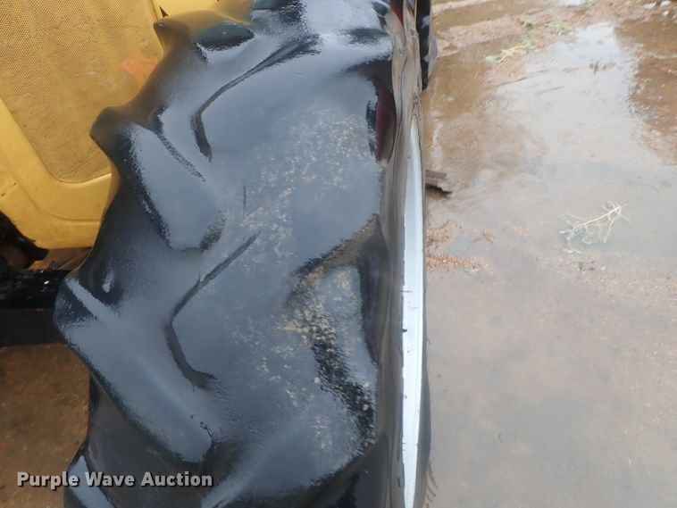 image for item HK9908 Challenger MT465  MFWD tractor