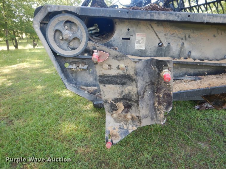 image for item HM9679 2011 Case IH 2162 draper head