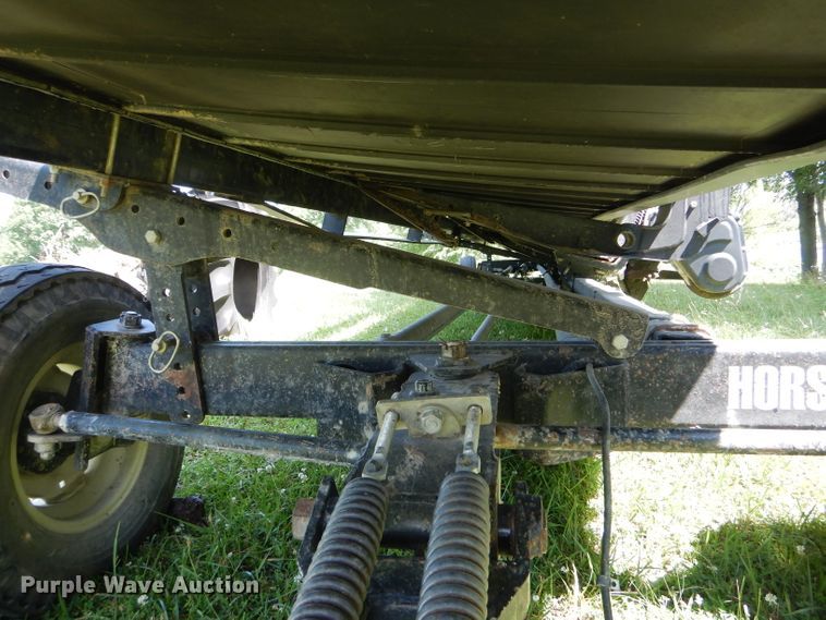 image for item HM9679 2011 Case IH 2162 draper head