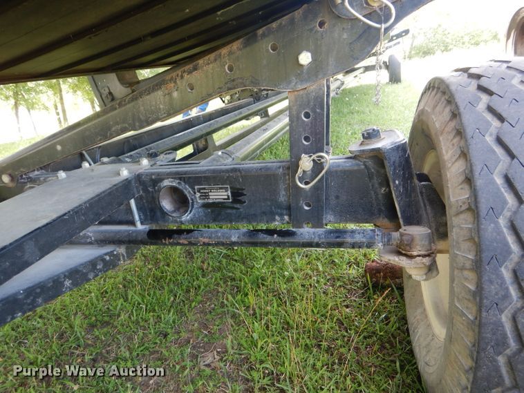 image for item HM9679 2011 Case IH 2162 draper head