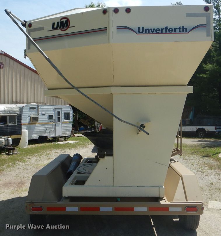 image for item HM9682 Unverferth Seed Runner 3750 seed tender