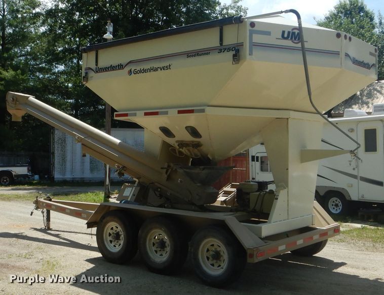 image for item HM9682 Unverferth Seed Runner 3750 seed tender