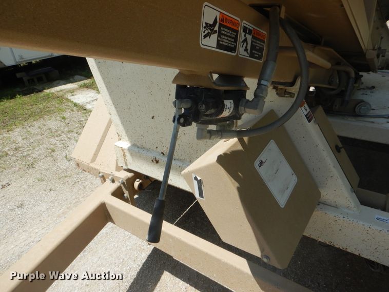 image for item HM9682 Unverferth Seed Runner 3750 seed tender