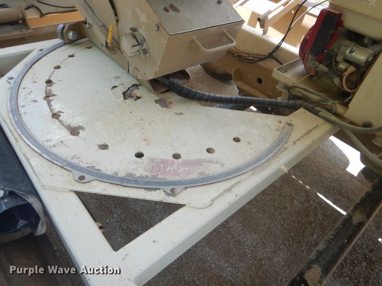 image for item HM9682 Unverferth Seed Runner 3750 seed tender